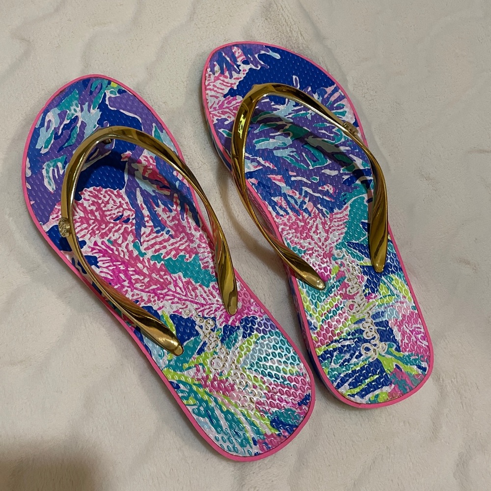 Lilly Pulitzer gold flip flops